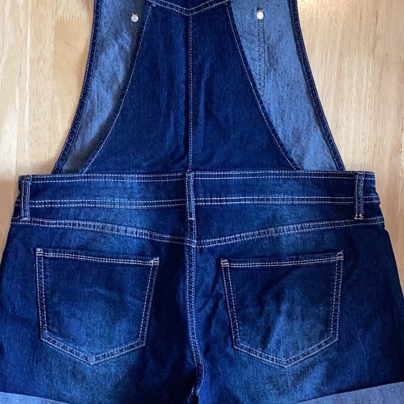 No boundaries overalls, Size 11-13, new, never been worn. - Picture 4 of 7